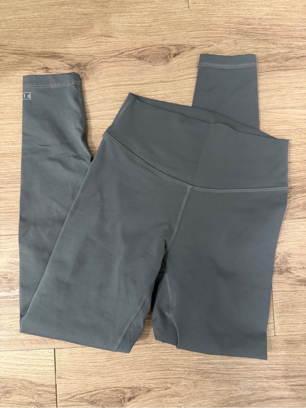 Fleo Curve 25” Leggings